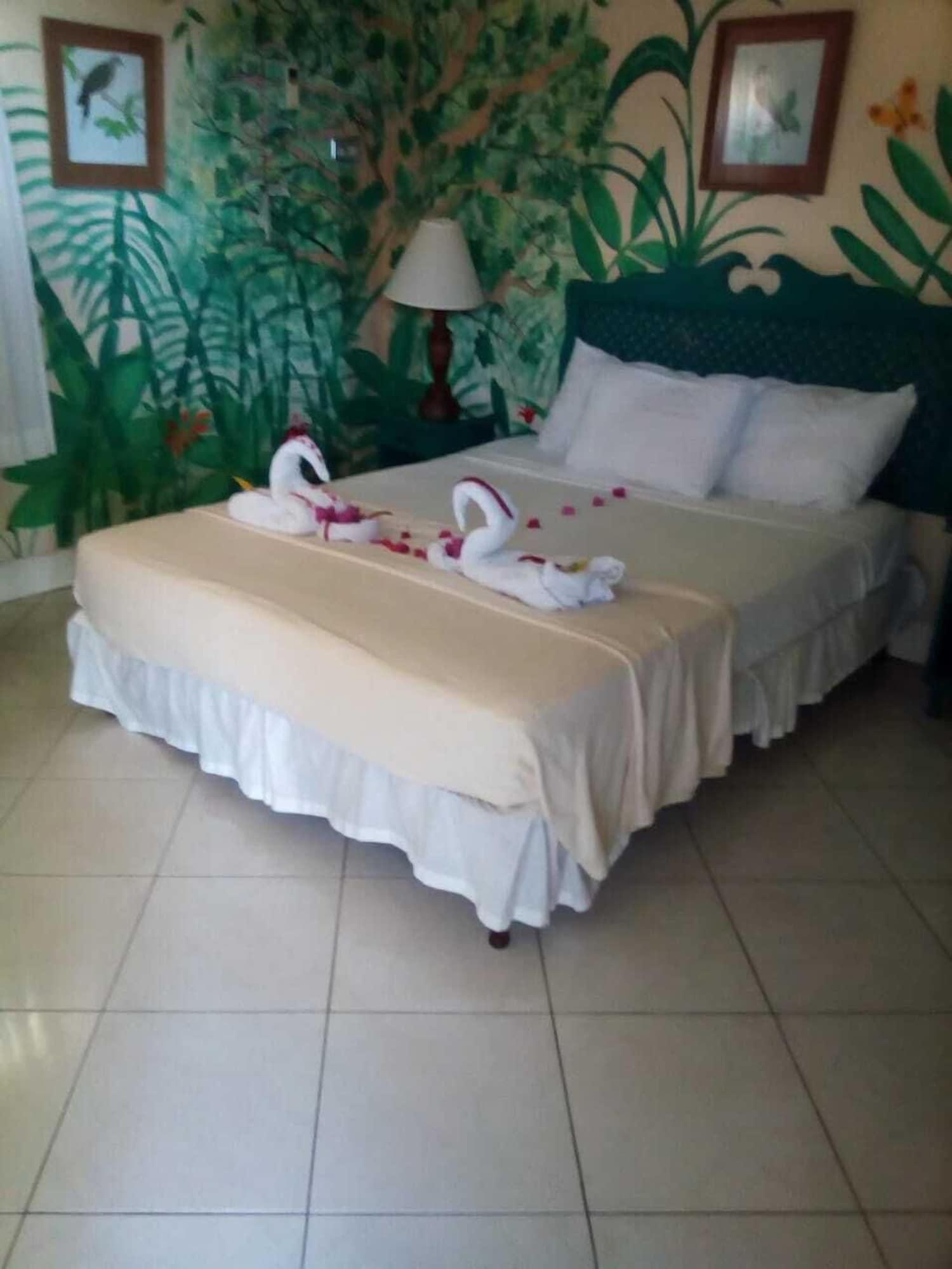 Bar-B-Barn Beach Hotel Negril Bagian luar foto