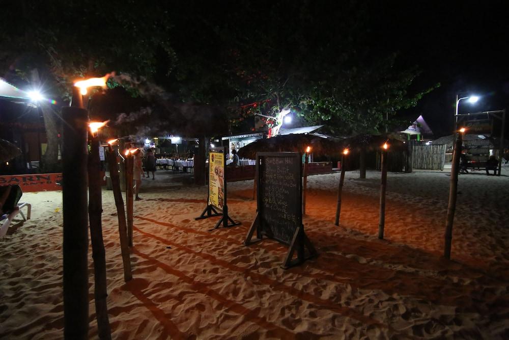 Bar-B-Barn Beach Hotel Negril Bagian luar foto