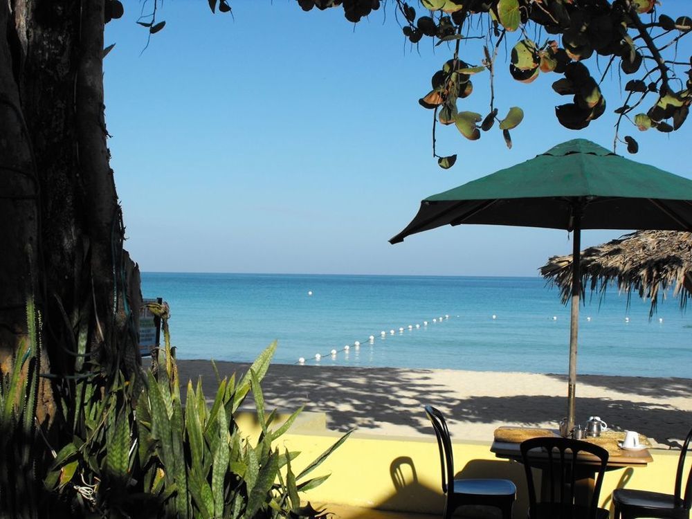 Bar-B-Barn Beach Hotel Negril Alam foto