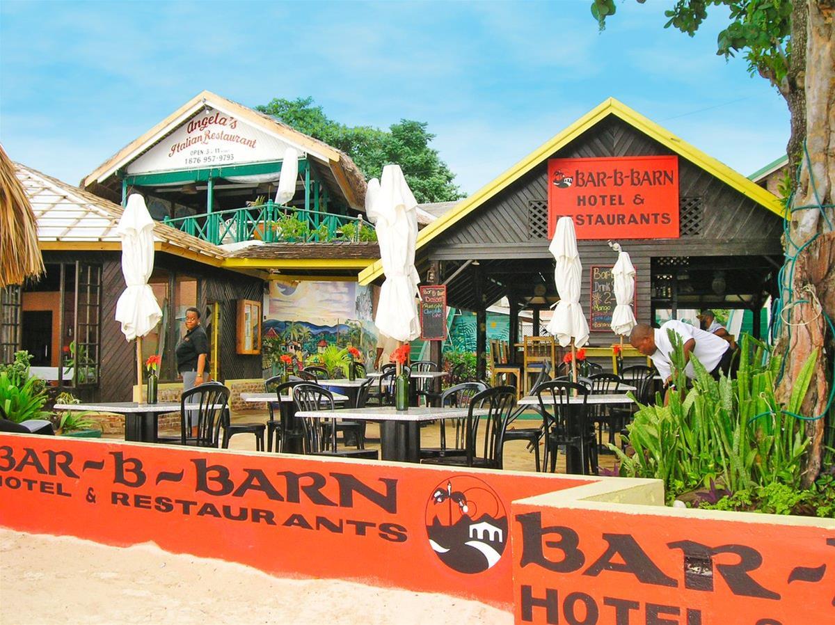 Bar-B-Barn Beach Hotel Negril Bagian luar foto