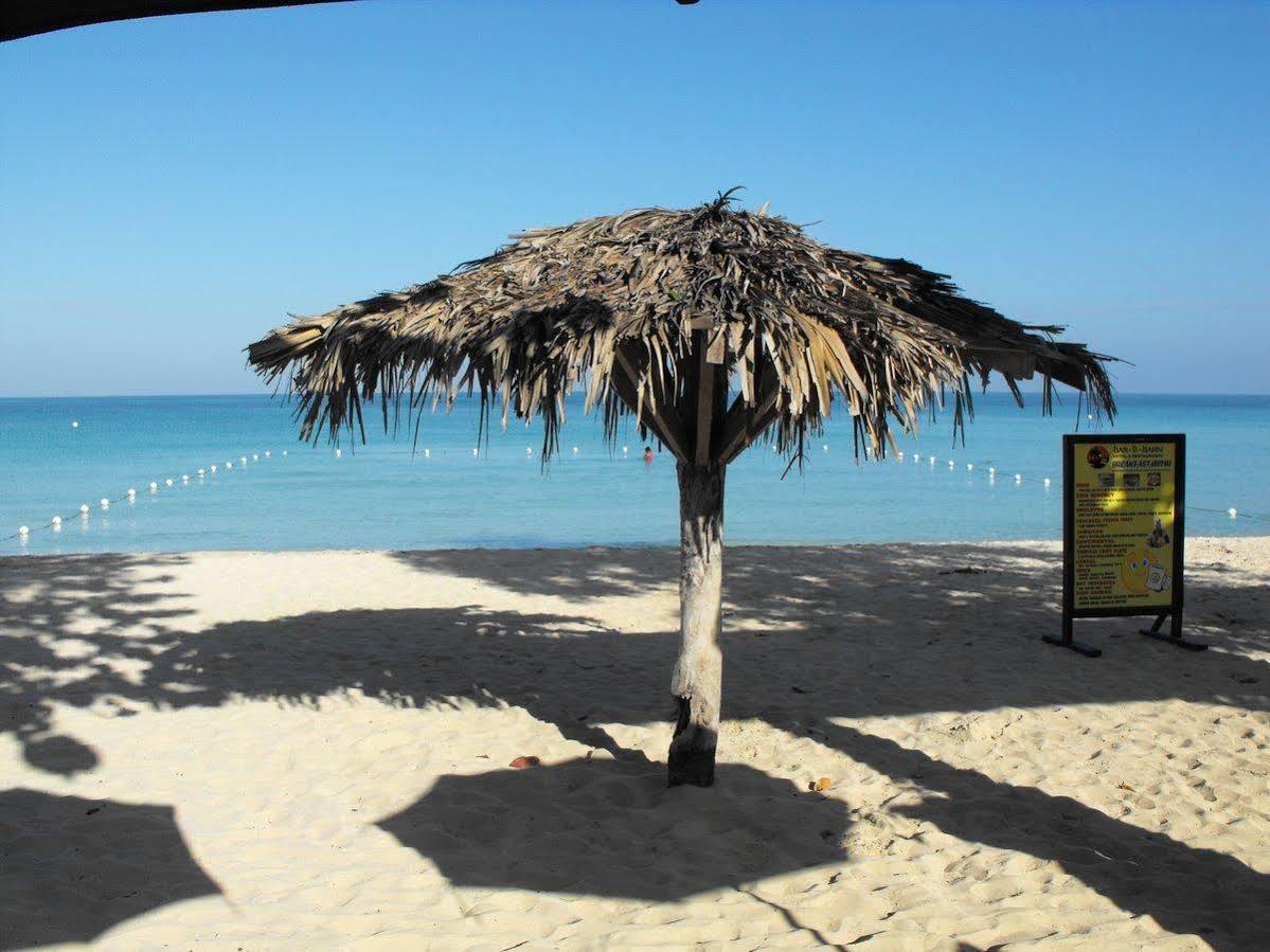 Bar-B-Barn Beach Hotel Negril Bagian luar foto